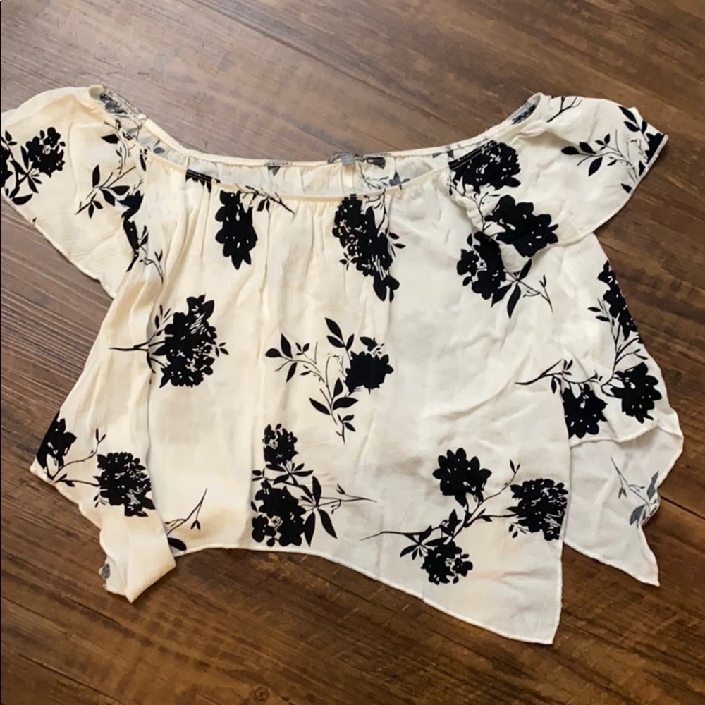 Off Shoulder Crop Top